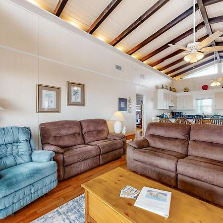 Bikini Bottom Villa Holden Beach Exterior photo