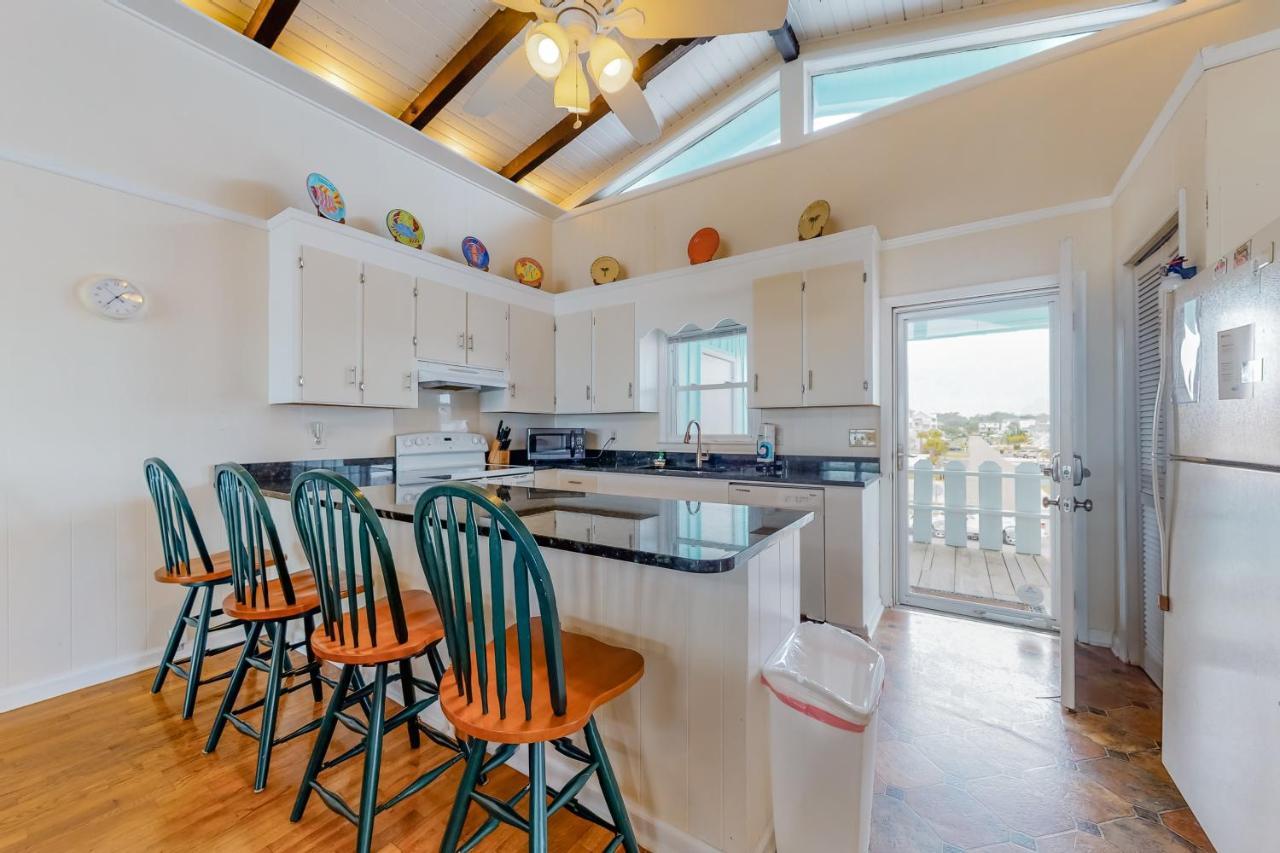 Bikini Bottom Villa Holden Beach Exterior photo